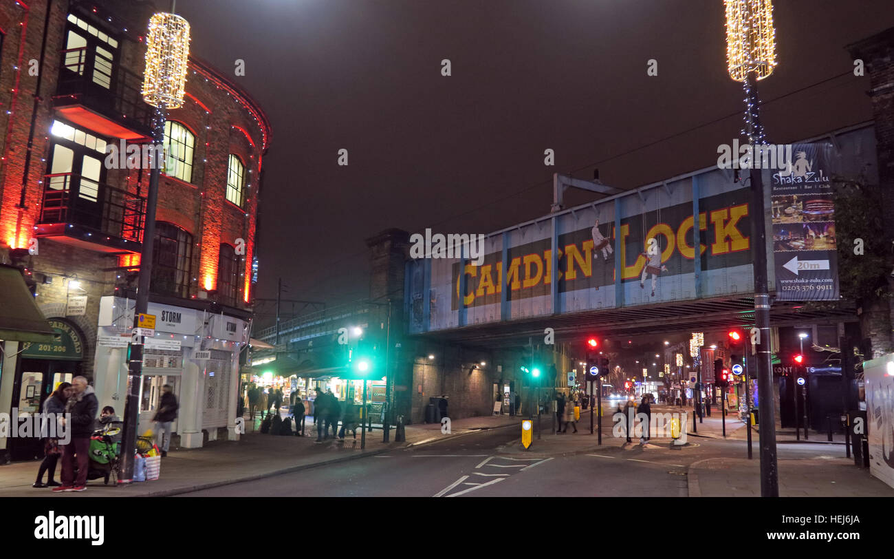 Camden Town and Camden Lock at Night, North London, England, UK, NW1 8AF Foto Stock