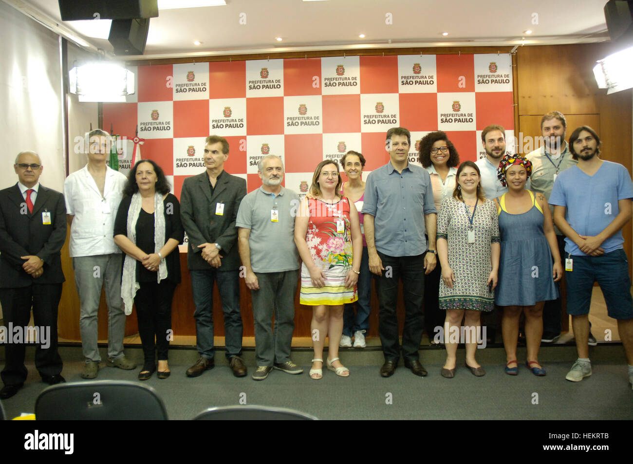 SÃO PAULO, SP - 23.12.2016: IL POSSESSO DEL CONSIGLIO MUNICIPALE DI DRU - Sindaco Fernando Haddad partecipa COMUDA l inaugurazione - Consiglio comunale pubblico il consumo di droga ed alcool politiche, tenutosi a Matarazzo edificio, sede del Comune di São Paulo, SP. (Foto: Ricardo Bastos/Fotoarena) Foto Stock