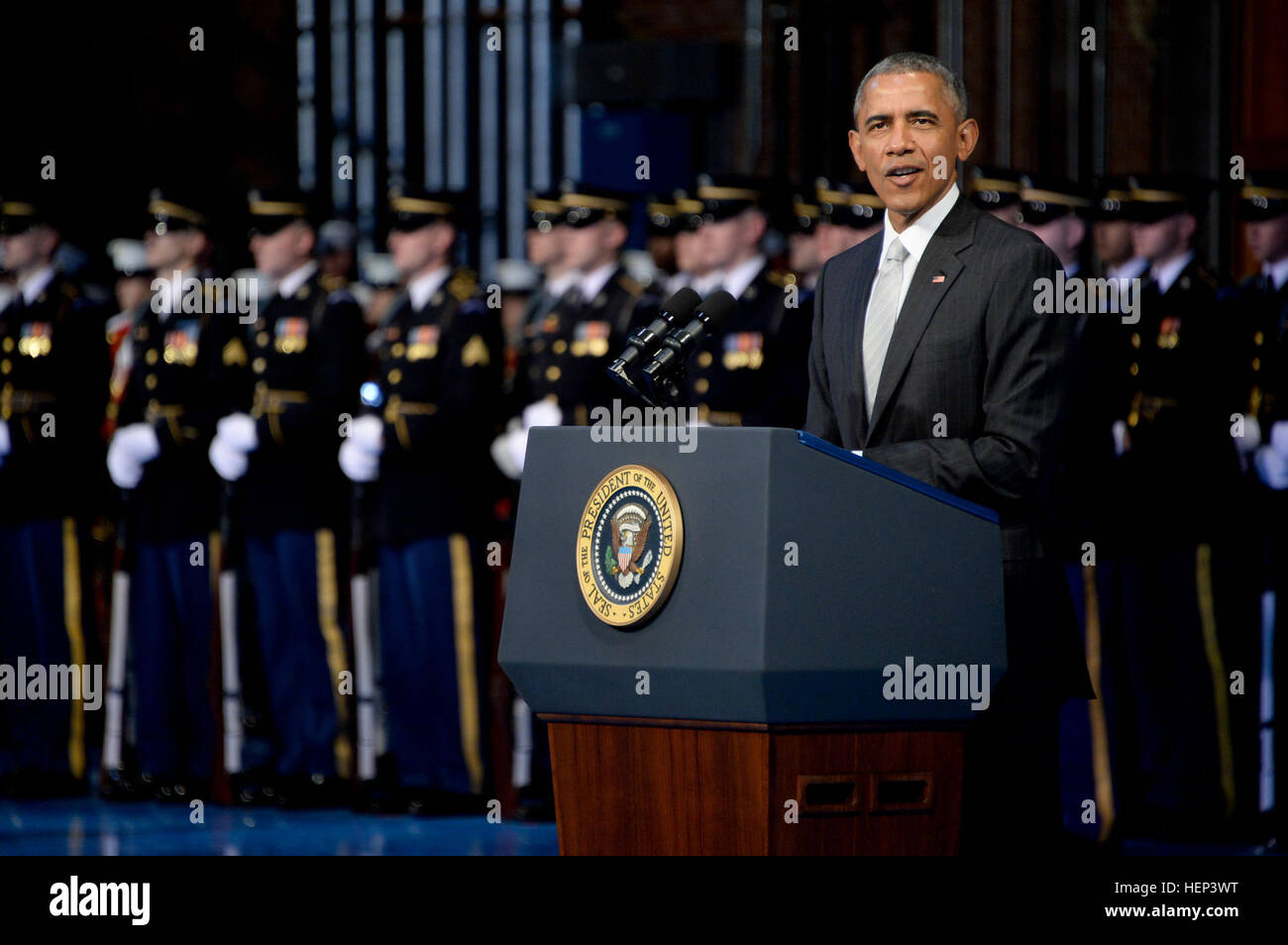 Il presidente degli Stati Uniti Barack Obama parla durante la U.S. Il Segretario della Difesa Chuck Hagel addio omaggio a Conmy Hall sulla base comune Myer-Henderson Hall di Arlington, Virginia, Gennaio 28, 2015. (U.S. Foto dell'esercito da Staff Sgt. Laura Buchta/RILASCIATO) Segretario della Difesa Chuck Hagel addio omaggio 150128-A-VS818-246 Foto Stock