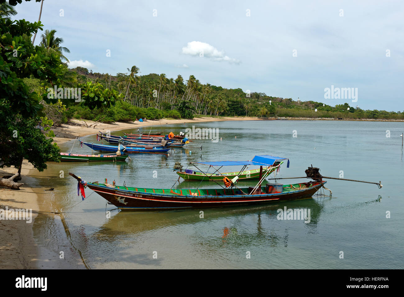 Longtail barche da pesca Thong Tanod Pier, Taling Ngam Beach, Koh Samui, Thailandia Foto Stock