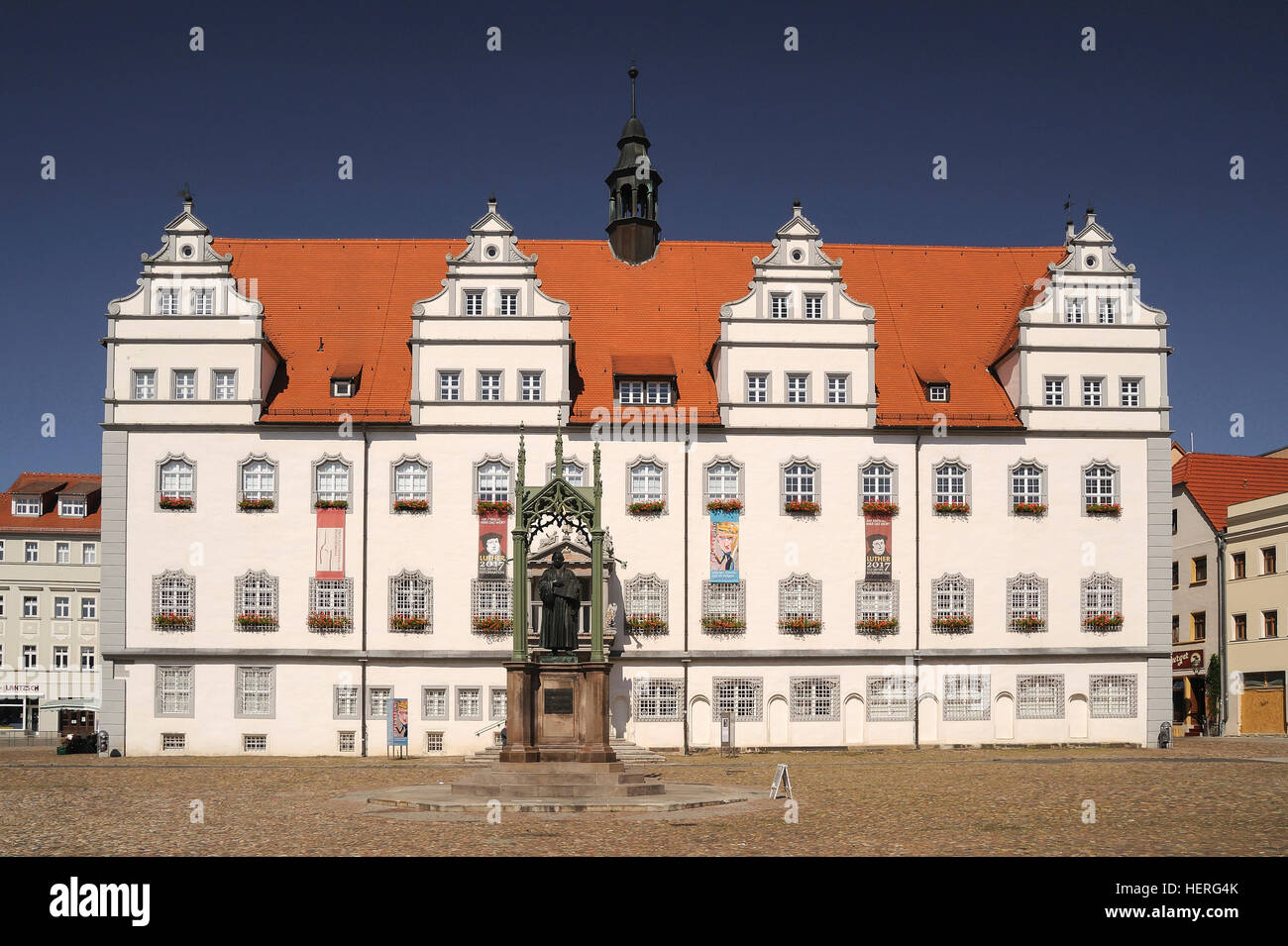 Mercato, Municipio con Lutero Memorial, Wittenberg, Sassonia-Anhalt, Germania Foto Stock