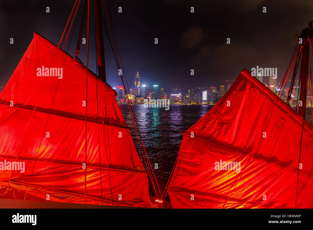 Konloon Waterfront di notte Foto Stock