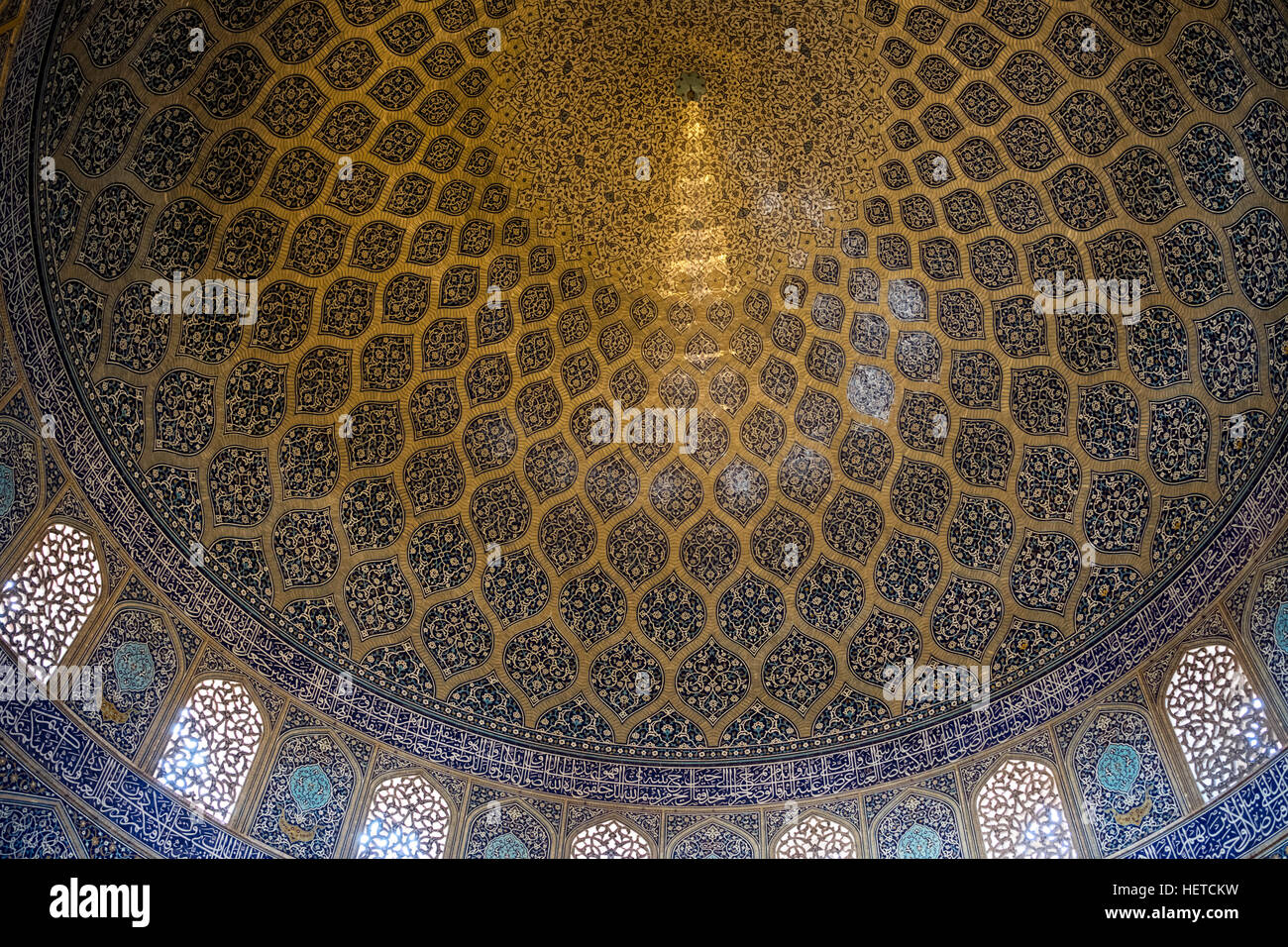Interno del Sceicco Lotfollah moschea di Isfahan, Provincia di Isfahan, Iran Foto Stock