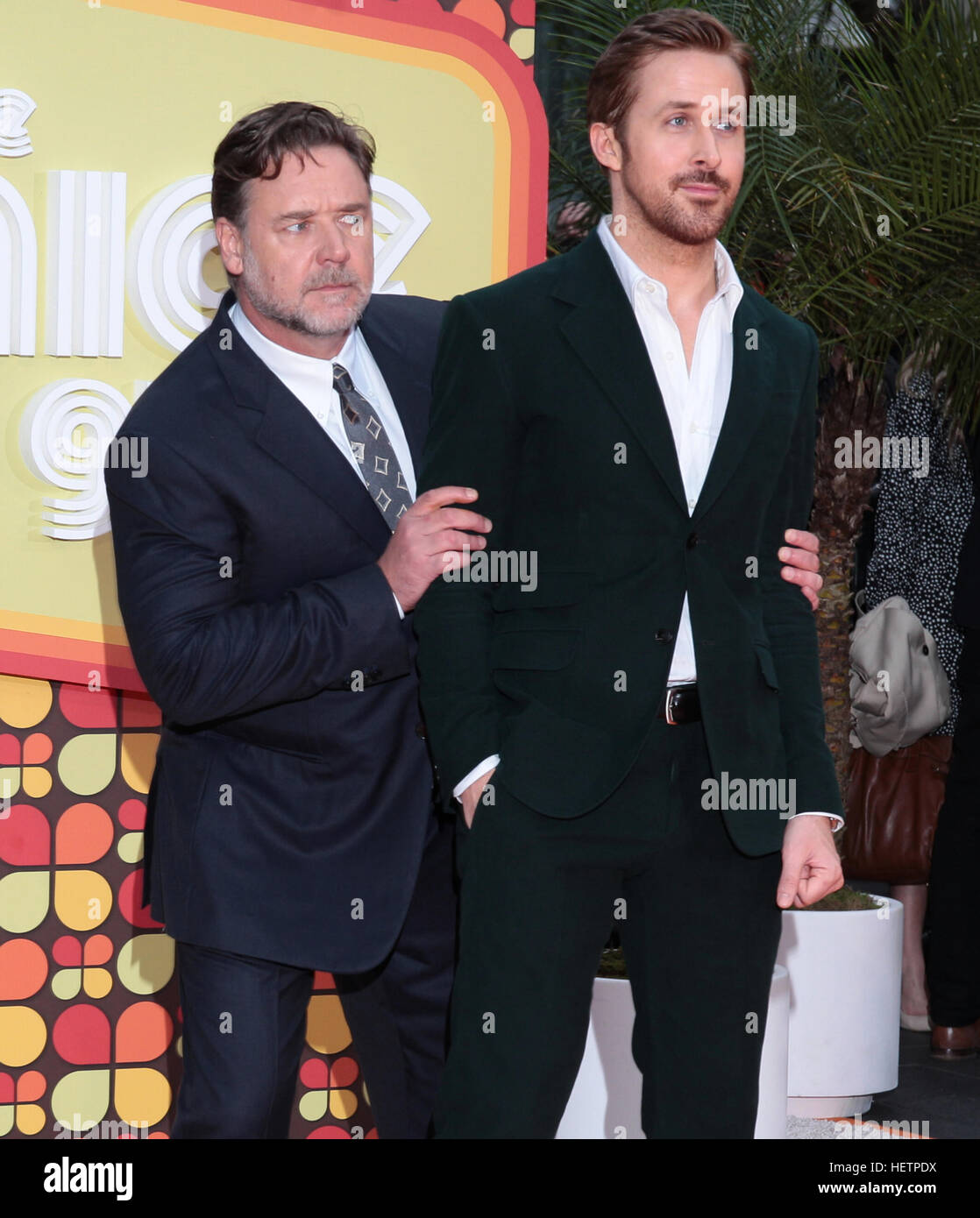 Londra - 19 Maggio 2016: Russell Crowe e Ryan Gosling frequentare il Nice Guys - UK film premiere Odeon Leicester Square Foto Stock