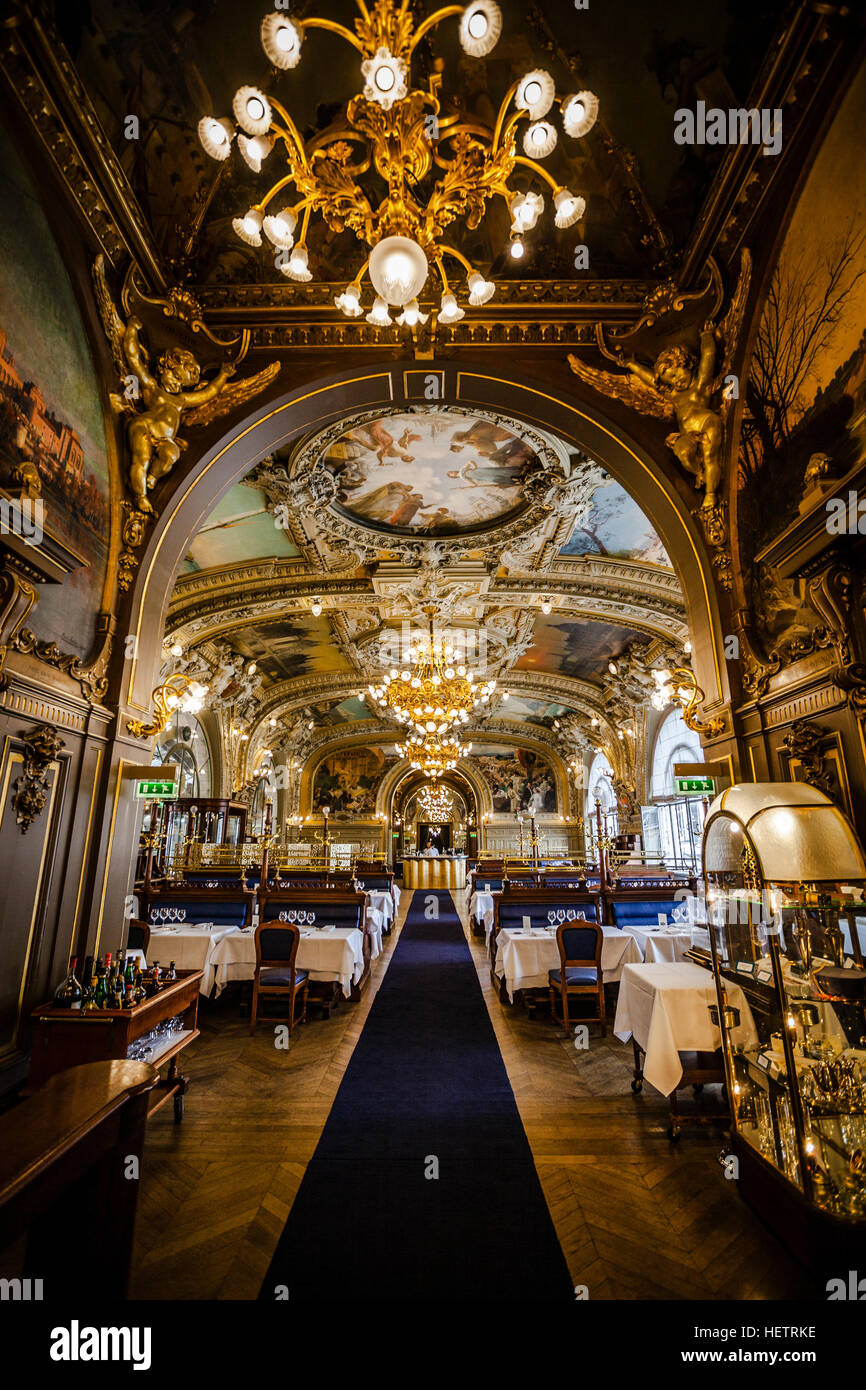 Famoso ristorante Le Train Bleu presso la stazione Gare de Lyon a Parigi Foto Stock