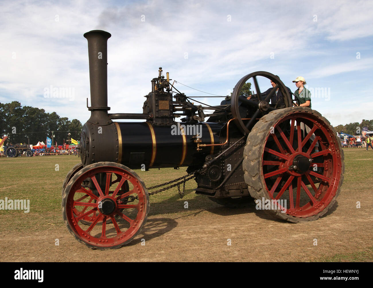 Il motore di trazione Burrell, un classico esempio di macchine a vapore, era un elemento chiave nell'agricoltura e nel trasporto pesante vecchio stile. Questo motore, spesso presentato in occasione di raduni d'epoca, mostra l'innovazione della tecnologia a vapore del XIX secolo e il suo impatto sulle macchine agricole. Foto Stock