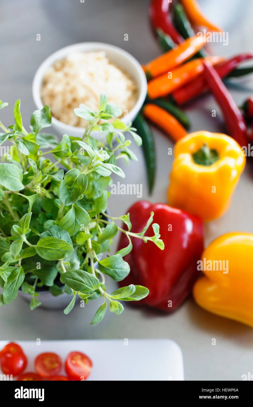 Verdura fresca ed erbe aromatiche Foto Stock