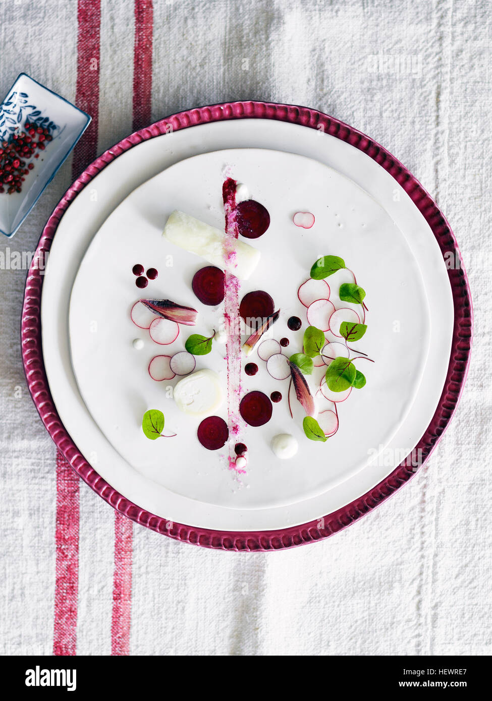 Delicato nouvelle cuisine piatto Foto Stock