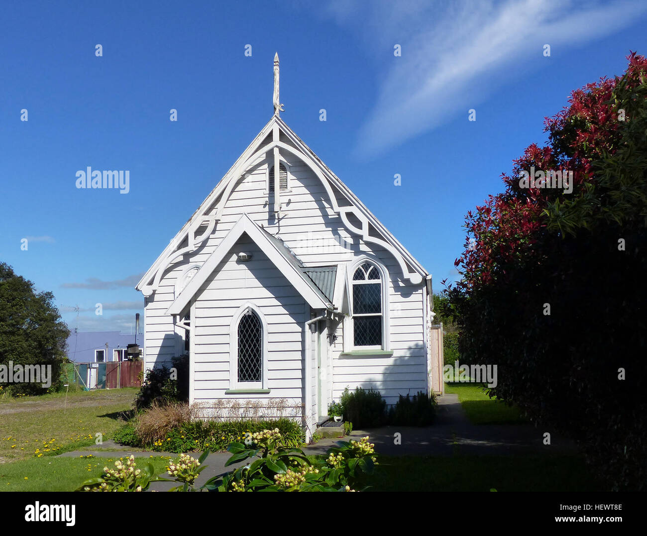 La Wesleyan Methodist Church, Waikuku, fu eretto nel 1900 il Waikuku metodisti erano gli ultimi coloni di questa fede di dotarsi di una chiesa. Questo era un piccolo edificio che ospitava 80 persone ed è stata eretta nel 1900 su terra donata da Carlo Skevington. Il sito è stato sulla principale strada nord (SH 1) vicino Gressons Road. L'ultimo servizio metodista si è tenuto il 2 dicembre, 1990 e i beni venduti. Il Vangelo Outreach Group ora utilizzare l'edificio. Questa chiesa è di categoria II in luoghi storici fiducia registro. Foto Stock