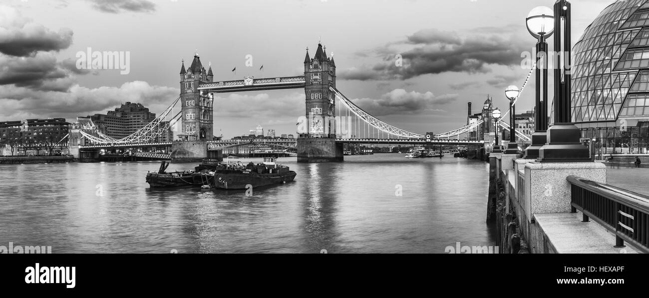 Il Tower Bridge di Londra, Foto Stock