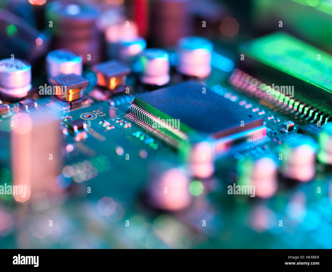 Close up hi-tech scheda a circuito elettronico Foto Stock