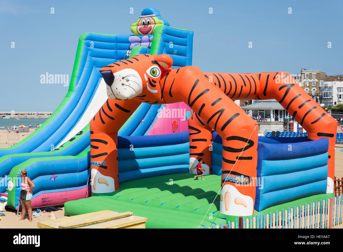 'Angolo giochi per bimbi' Parco giochi a Margate Beach, Margate, Kent, England, Regno Unito Foto Stock