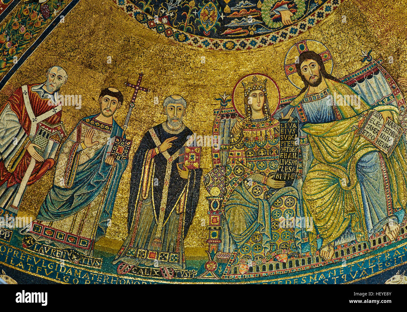 Mosaici nell'abside della chiesa di Santa Maria in Trastevere. Trastevere, Roma Foto Stock