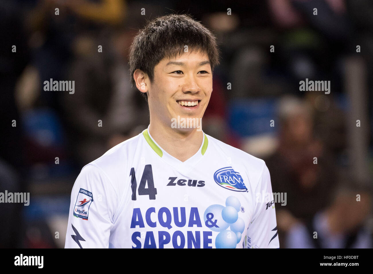 Yuki Ishikawa (Top Volley), 26 dicembre 2016 - Pallavolo : Italiano lega volley serie A match di lubrificazione tra Civitanova e Top Volley Latina a Eurosuole Forum di Civitanova Marche, Italia, © Enrico Calderoni/AFLO/Alamy Live News Foto Stock