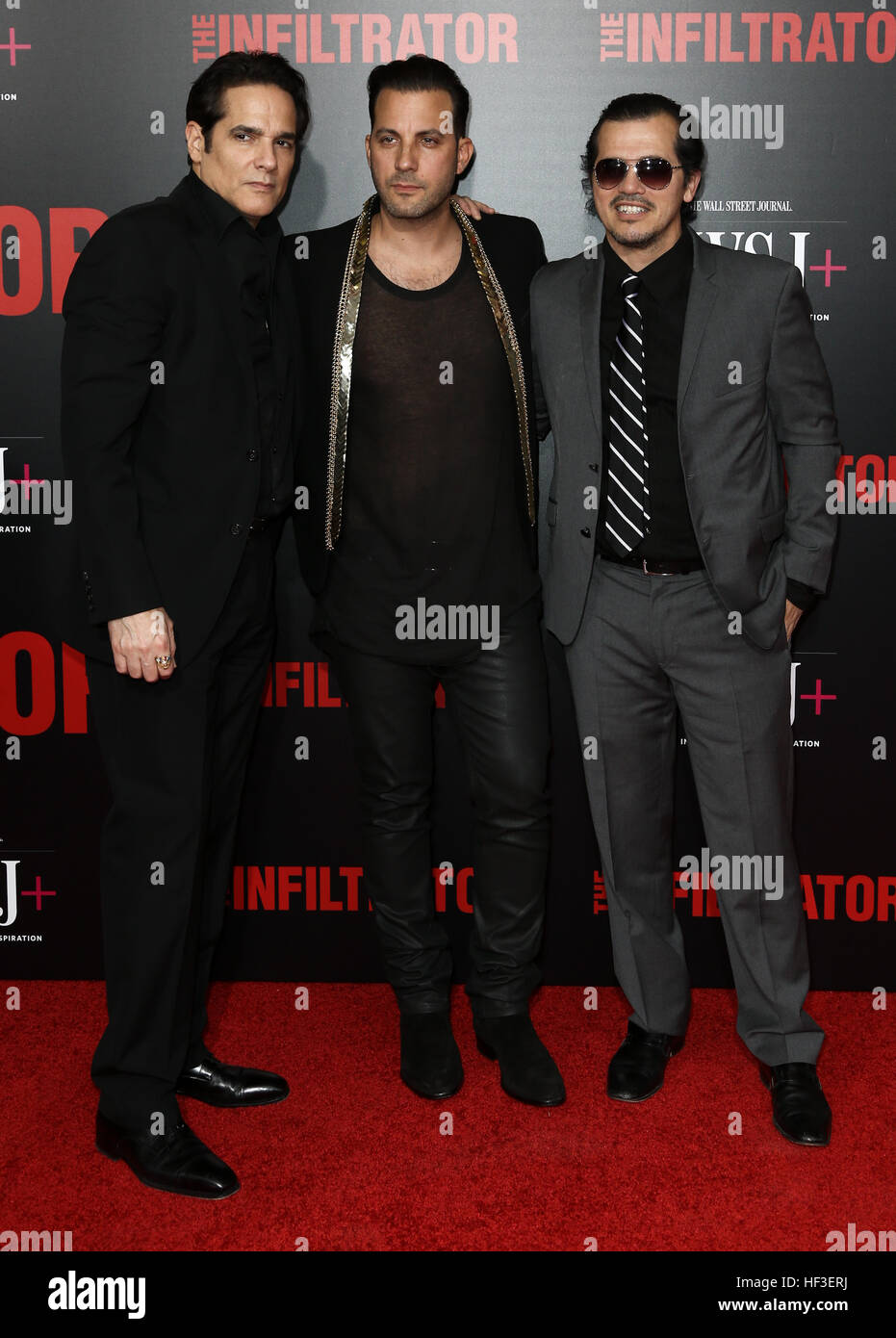 Yul Vasquez, Brad Furman e John Leguizamo assistere "l'Infiltrator' premiere a AMC Loews Theatre sulla luglio 11, 2016 a New York. Foto Stock