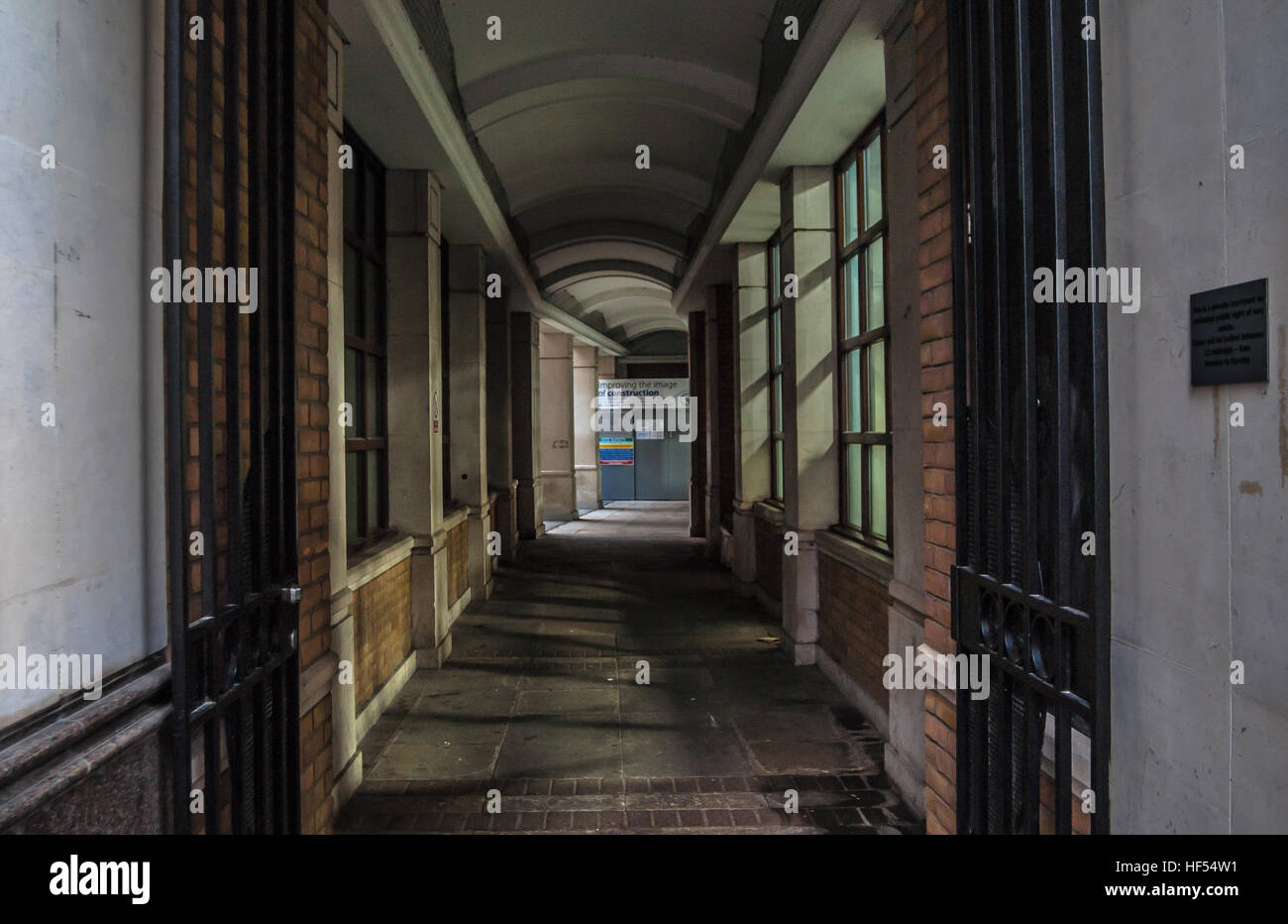 Colpo di un casuale street mentre si cammina intorno a Londra Foto Stock