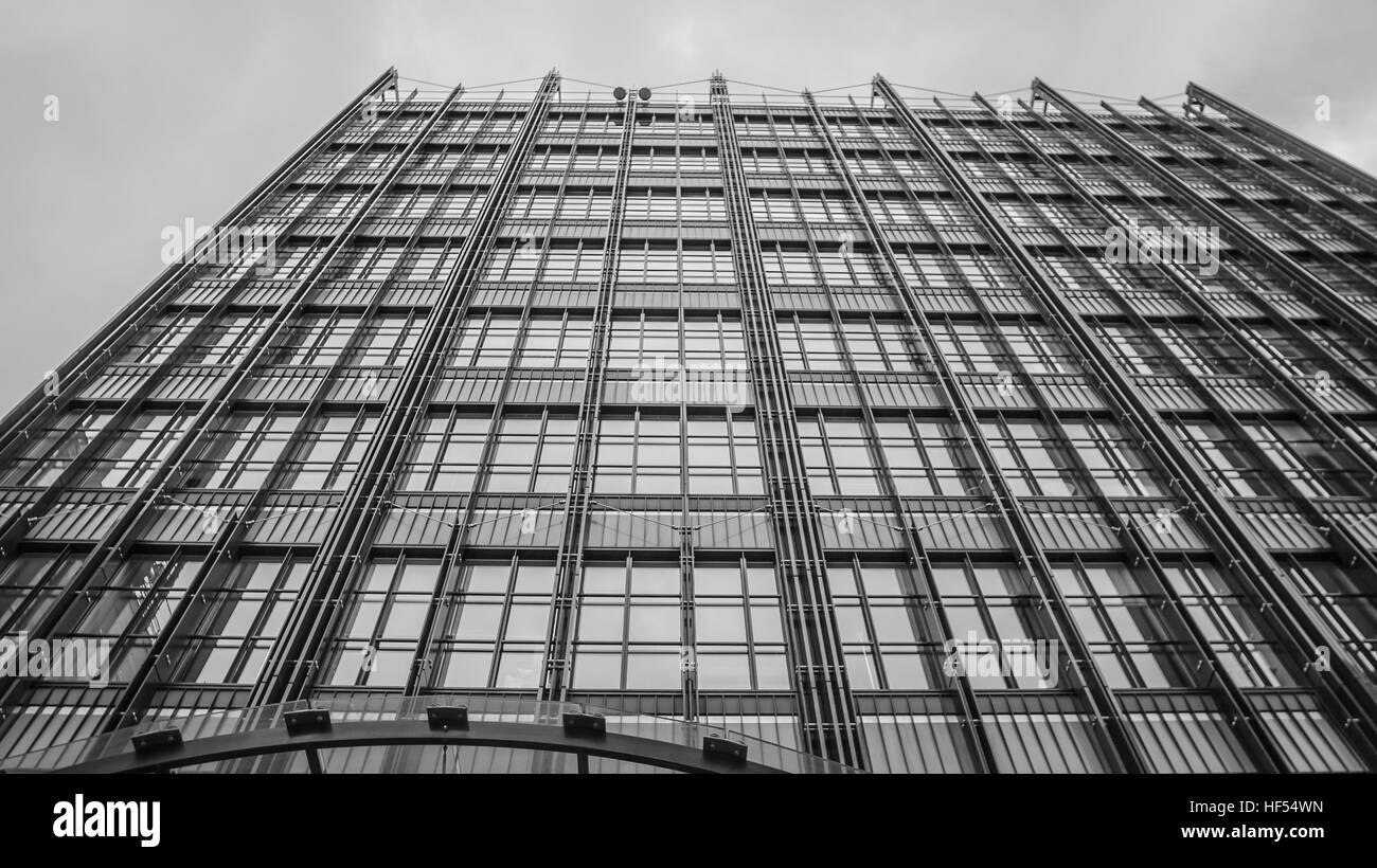 Inquadratura di un edificio moderno a Londra Foto Stock