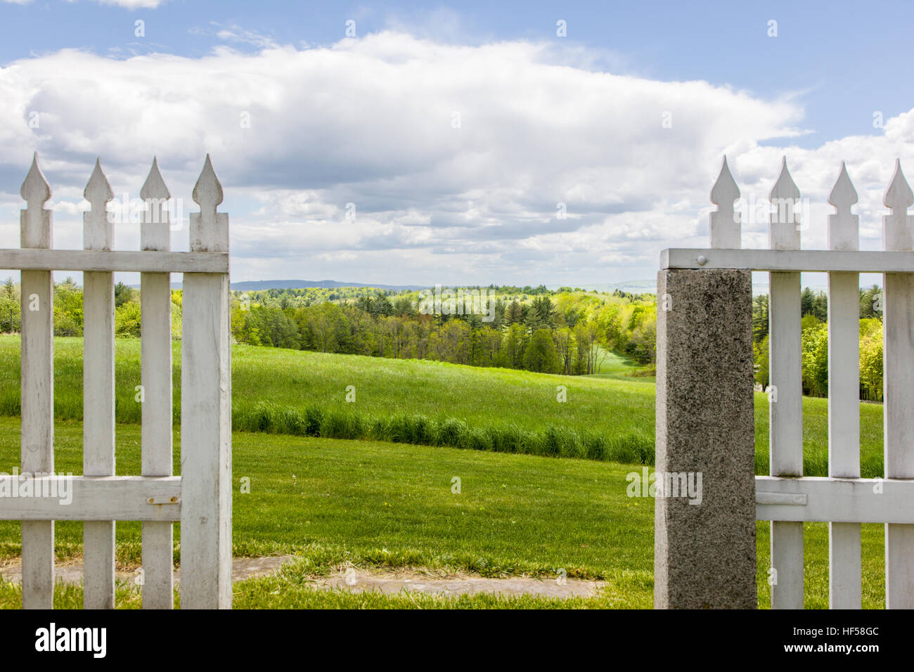 Gate, recinzione, giardini, campagna, Canterbury Shaker Village; Canterbury; New Hampshire; USA Foto Stock