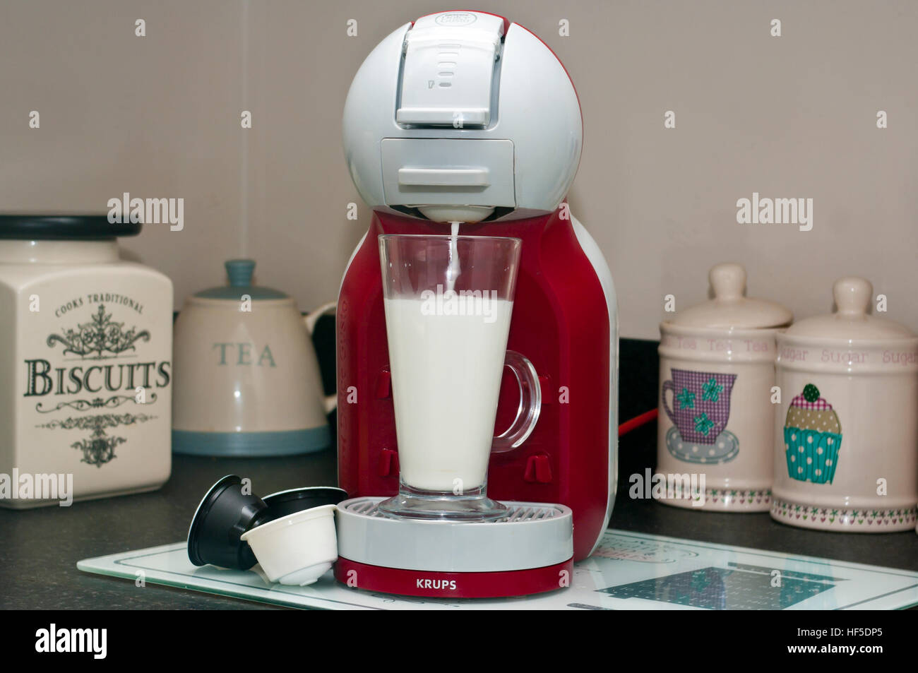 Nescafe Dolce Gusto Caffettiera Foto Stock