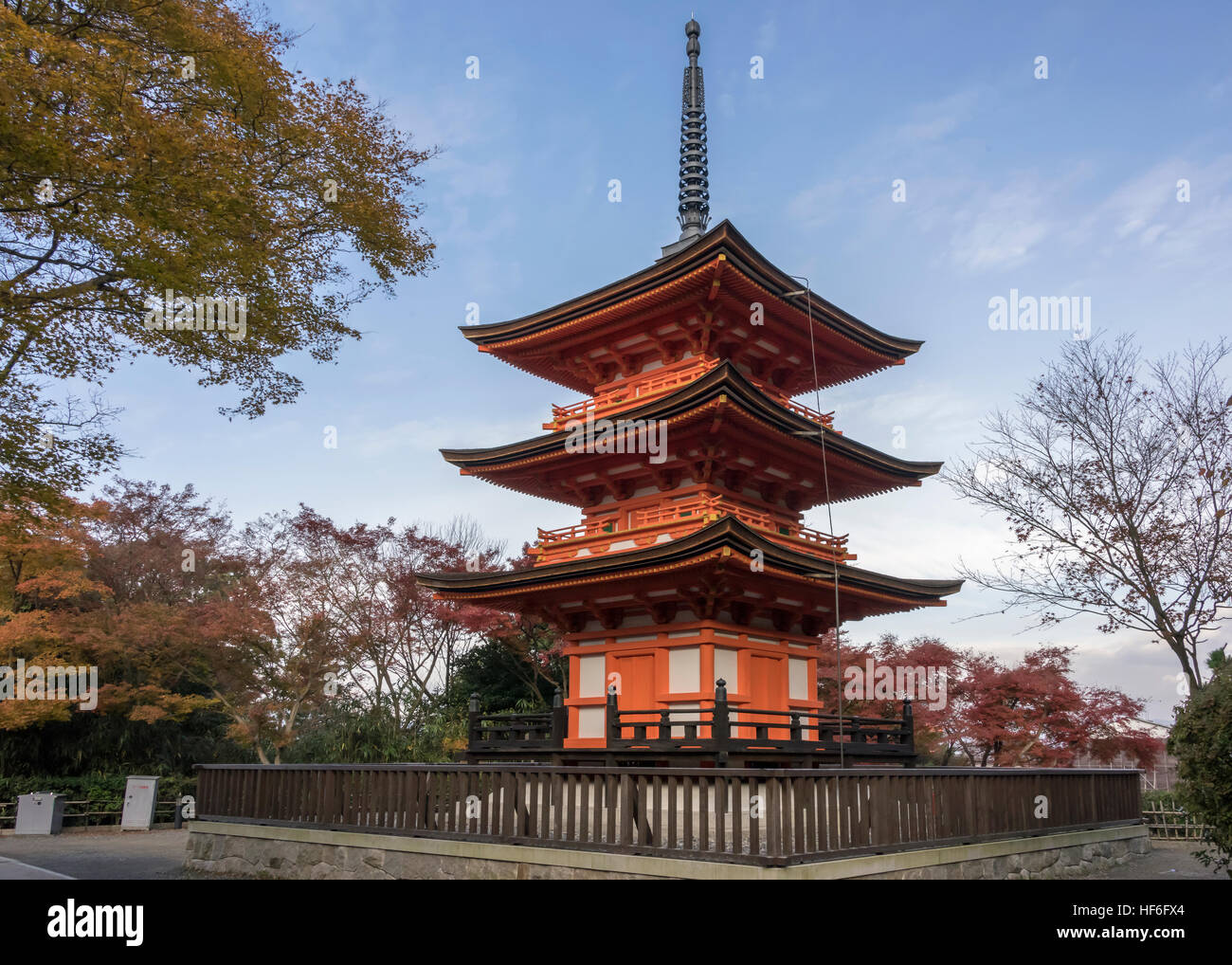 Taisan-ji pagoda, Kiyomizu-dera tempio buddista, Kyoto, Giappone Foto Stock