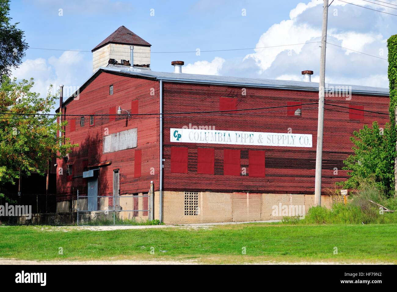 Un venerabile manufacturing company nella vecchia città di fiume di Elgin, Illinois, Stati Uniti d'America. Foto Stock