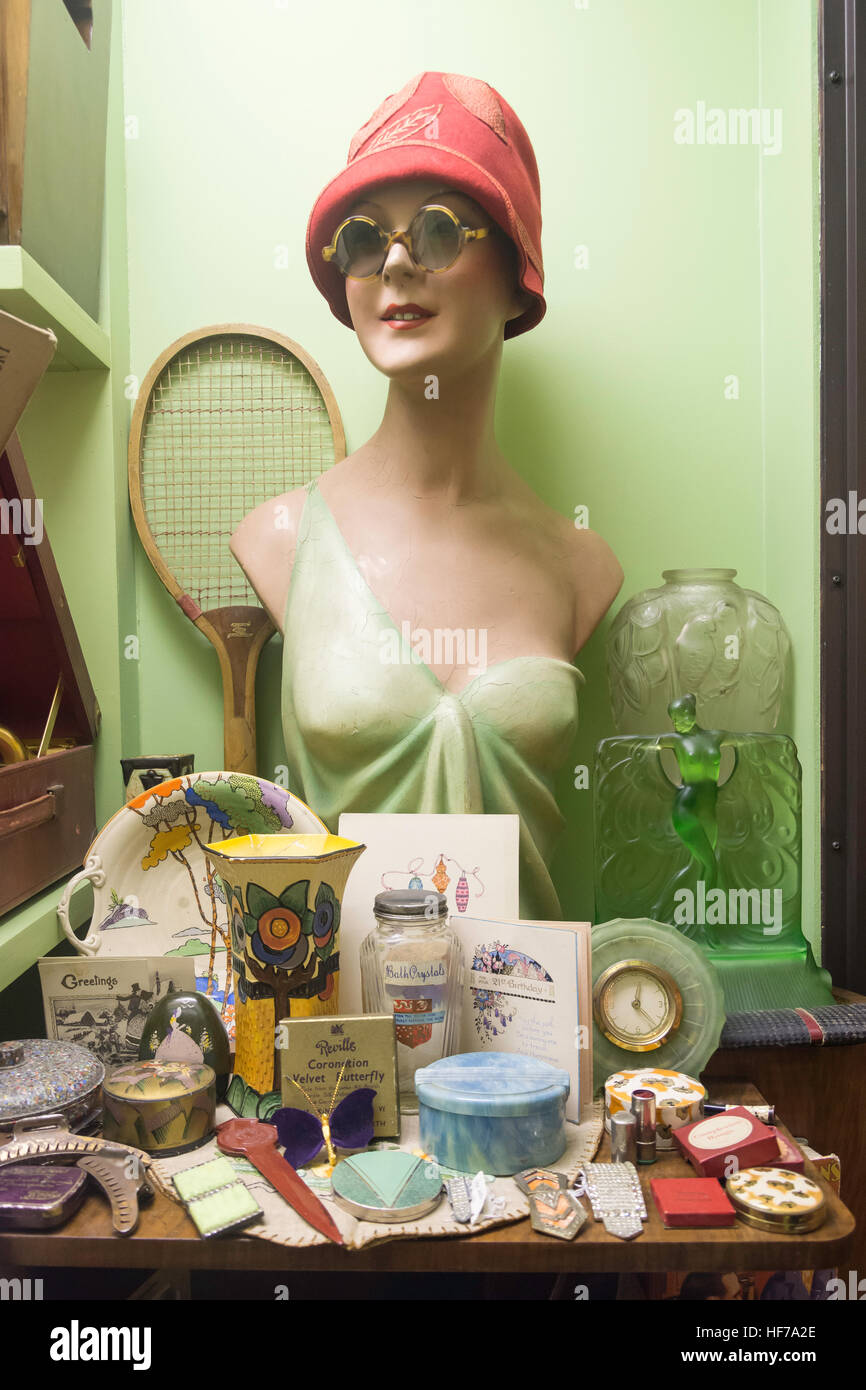 Arredamento Art Deco a Canterbury Heritage Museum, Stour Street, Canterbury, città di Canterbury, nel Kent, England, Regno Unito Foto Stock