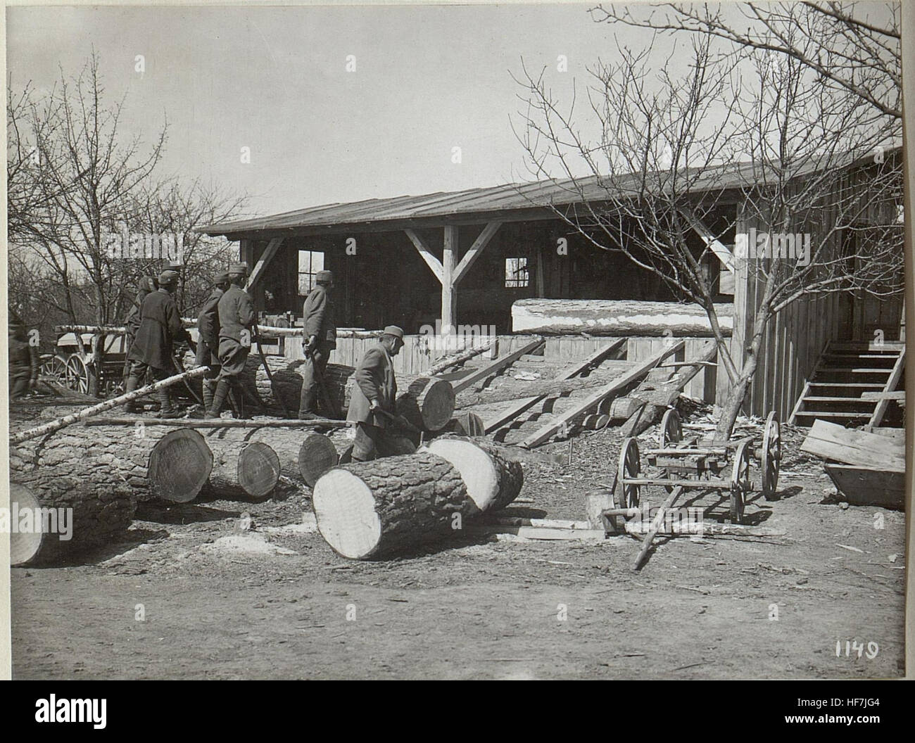 Questo documento degli archivi della prima guerra mondiale descrive in dettaglio la produzione di giogo per carri utilizzati dall'esercito austro-ungarico in Galizia. Fornisce informazioni sul supporto logistico e sulle operazioni militari durante la prima guerra mondiale nell'Europa orientale. Foto Stock