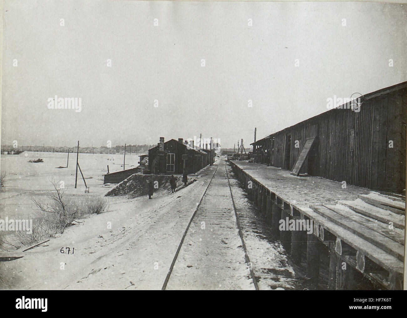 Questa fotografia storica della prima guerra mondiale raffigura infrastrutture e fabbriche legate alla produzione in tempo di guerra. Catturato come parte della documentazione di guerra europea, fornisce informazioni sul lato industriale della guerra. Foto Stock