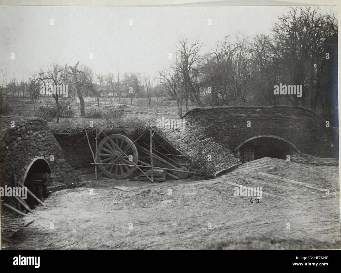 "Kriegsalbum 95", un album della prima guerra mondiale, include immagini e documentazione dalla sezione di rilevamento militare. Questo pezzo fa parte di Europeana Collections, che offre approfondimenti sulle operazioni militari della guerra. Foto Stock