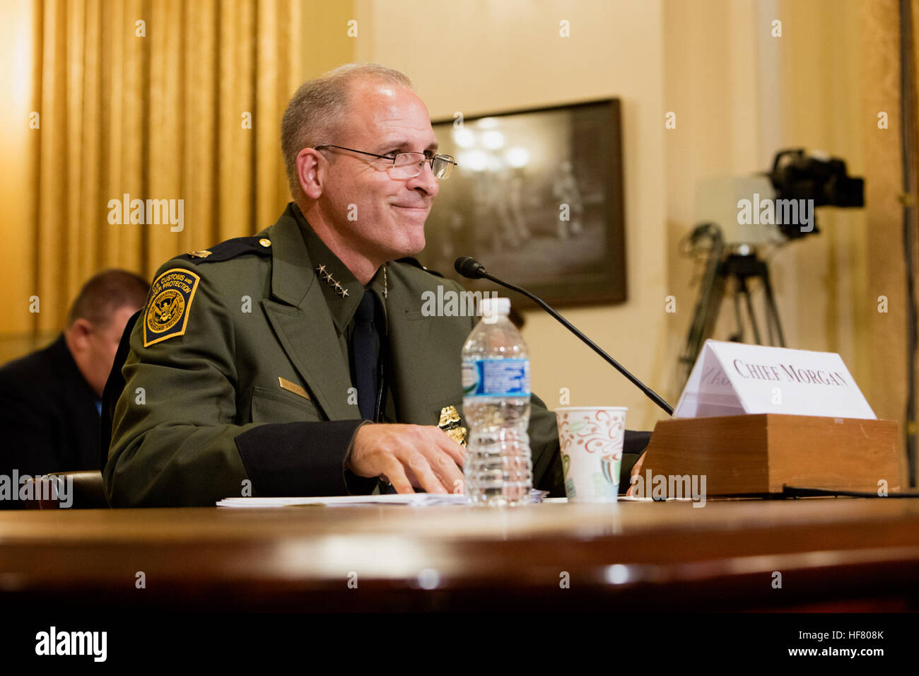 091316: Capo dell'USBP, Mark A. Morgan testimonia alla sua prima audizione come Stati Uniti Pattuglia di Confine Chief con U.S. Delle dogane e della protezione delle frontiere. La sua testimonianza è stata presentata presso il cannone House Edificio per uffici prima casa Homeland Security Committee, di confine e di sicurezza Maritme sottocommissione per i checkpoint degli interni e della difesa in profondità. Fotografo: Donna Burton Foto Stock