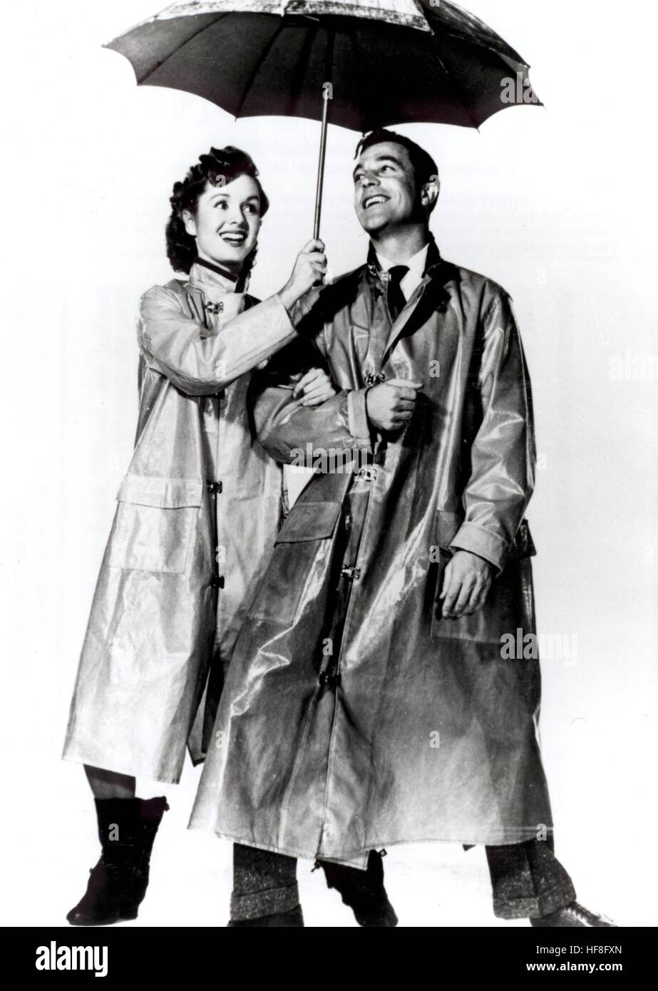 5211511 (9002126) Debbie Reynolds mit Regenschirm und Gene Kelly in dem Musikfilm 'Du sollst mein Gluecksstern sein' von 1952 | Verwendung weltweit/picture alliance Foto Stock