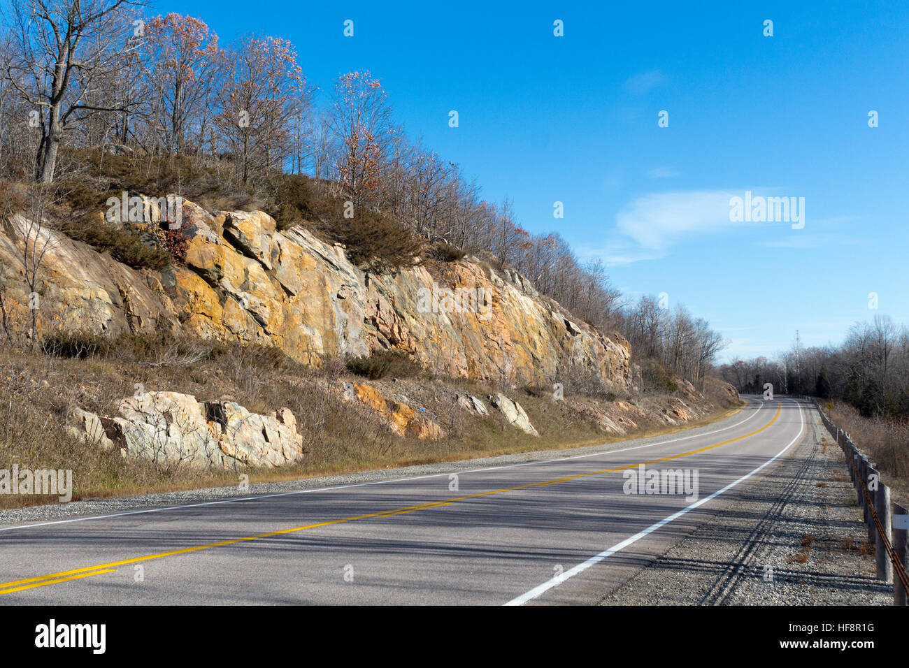 Scudo canadese lungo Hwy 7 in Ontario Canada Foto Stock