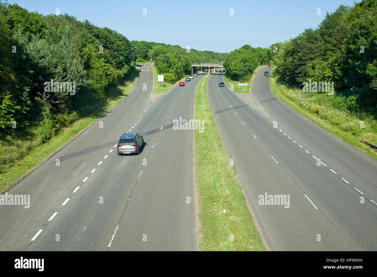Traffico leggero sul Regno Unito a doppia carreggiata Foto Stock