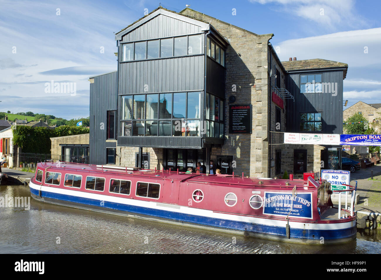 Skipton tour in barca Leeds e Liverpool Canal del Yorkshire del Nord Regno Unito Foto Stock