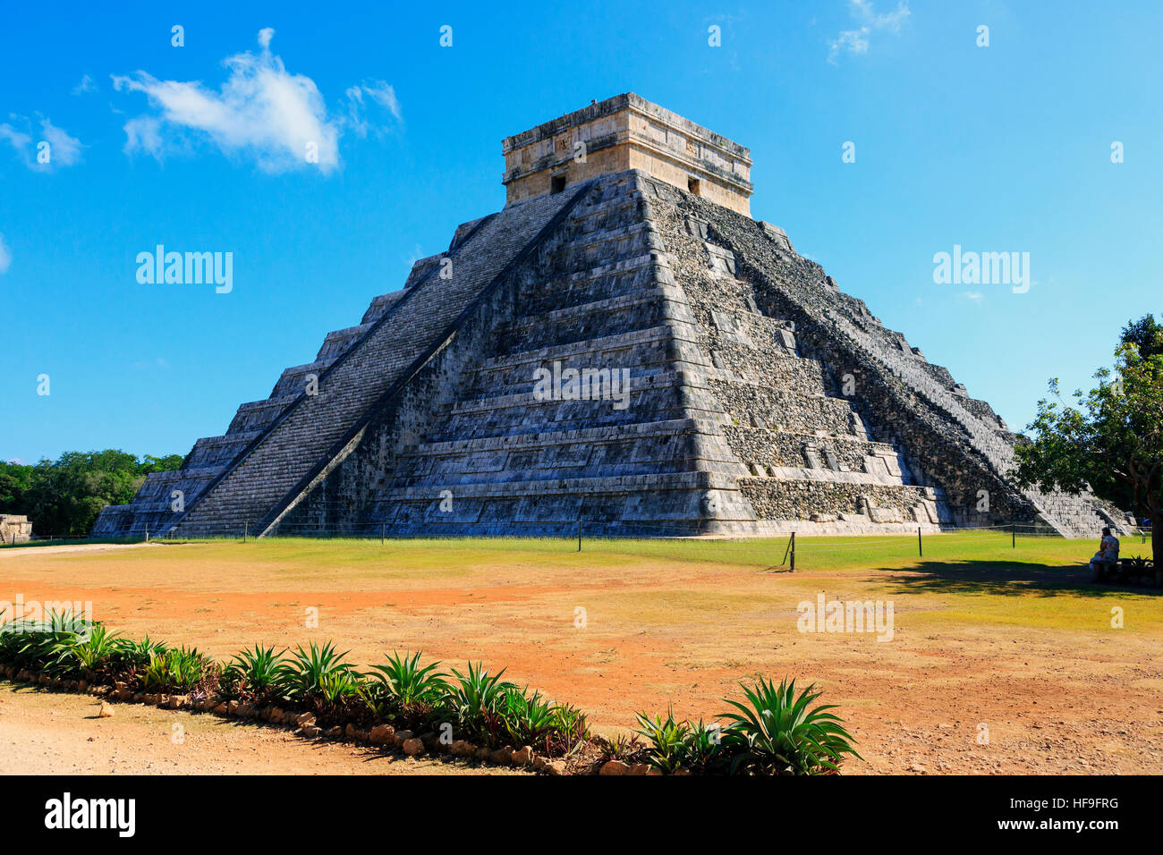 La struttura centrale del Castillo, nell'antico tempio Maya di Chichen Itza, Yucatan, Messico Foto Stock