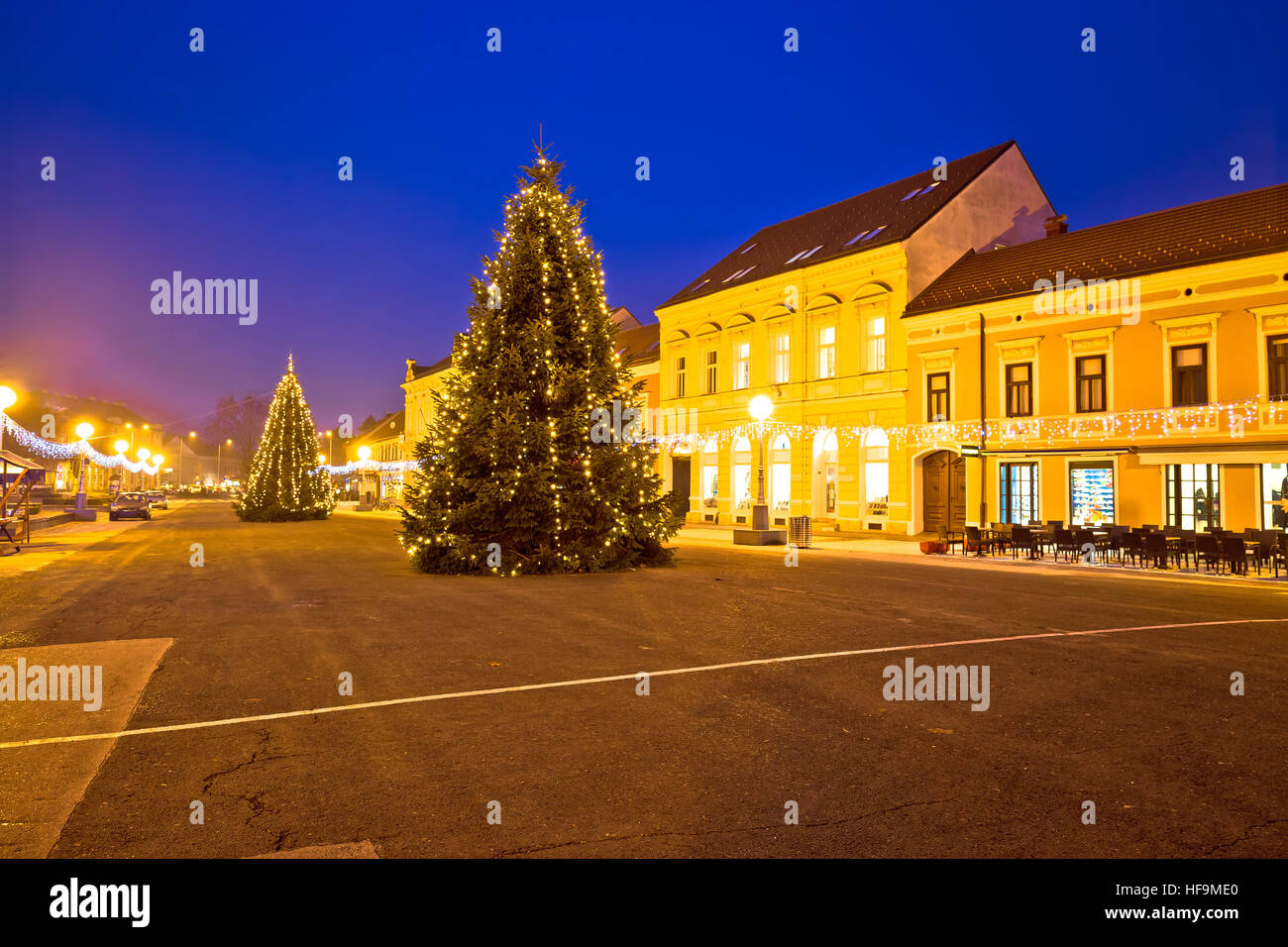 Città di Koprivnica avvento tempo vista serale, Podravina regione della Croazia Foto Stock