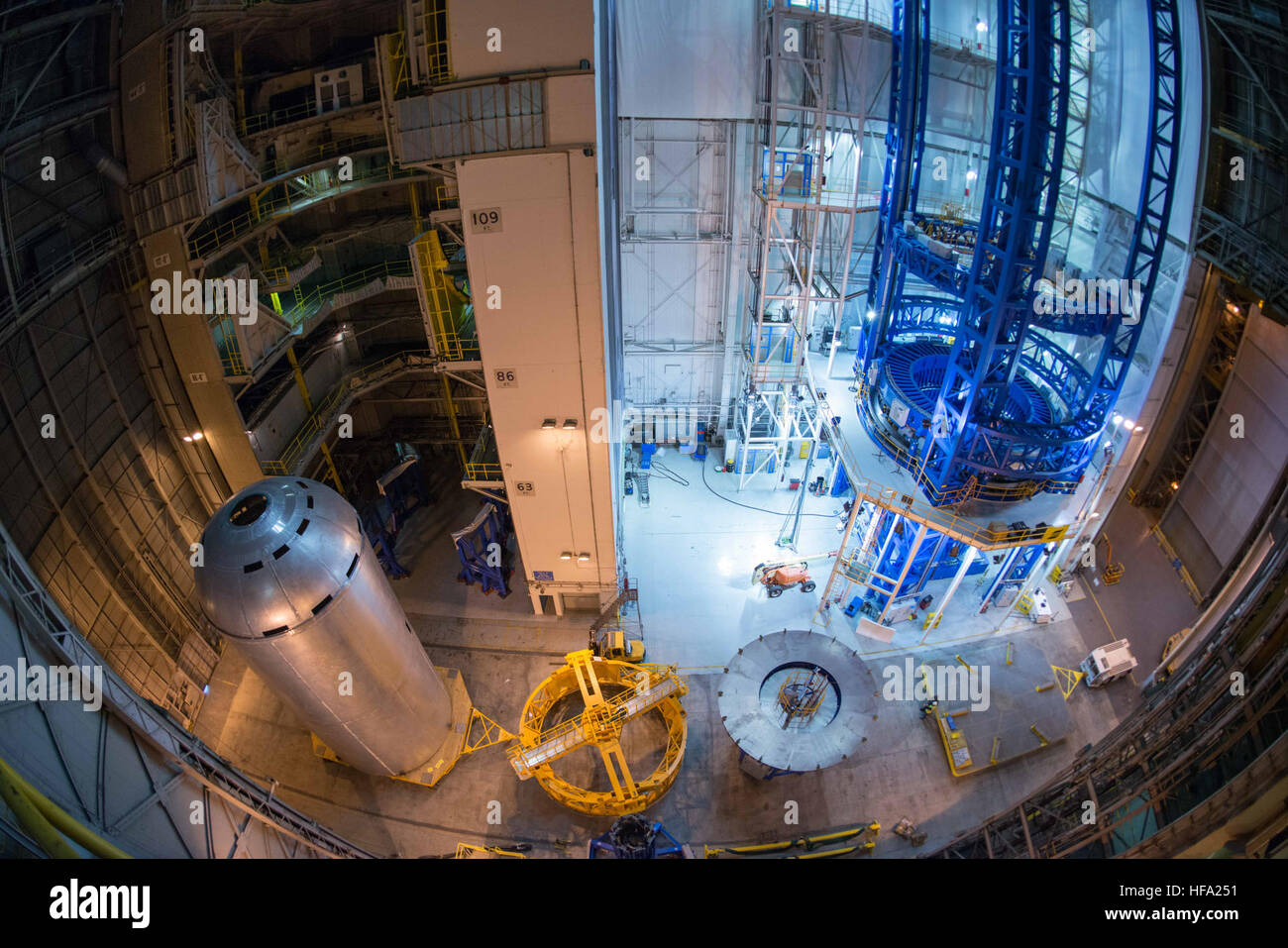 l'articolo della NASA ha evidenziato il successo dei test di saldatura sul serbatoio di idrogeno liquido per lo Space Launch System (SLS), un componente essenziale del viaggio su Marte. Foto Stock