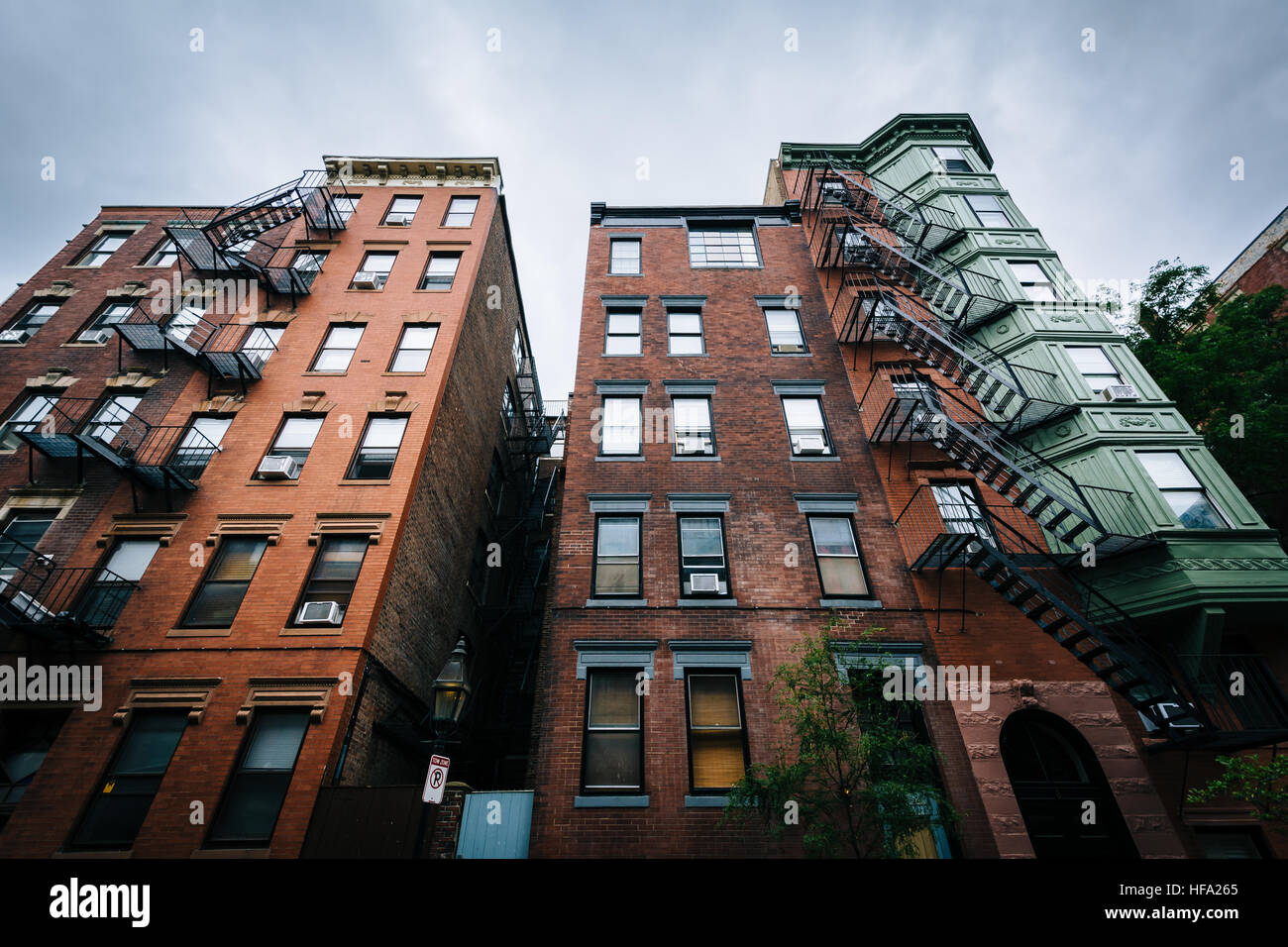 Storici edifici in mattoni in Beacon Hill, Boston, Massachusetts. Foto Stock