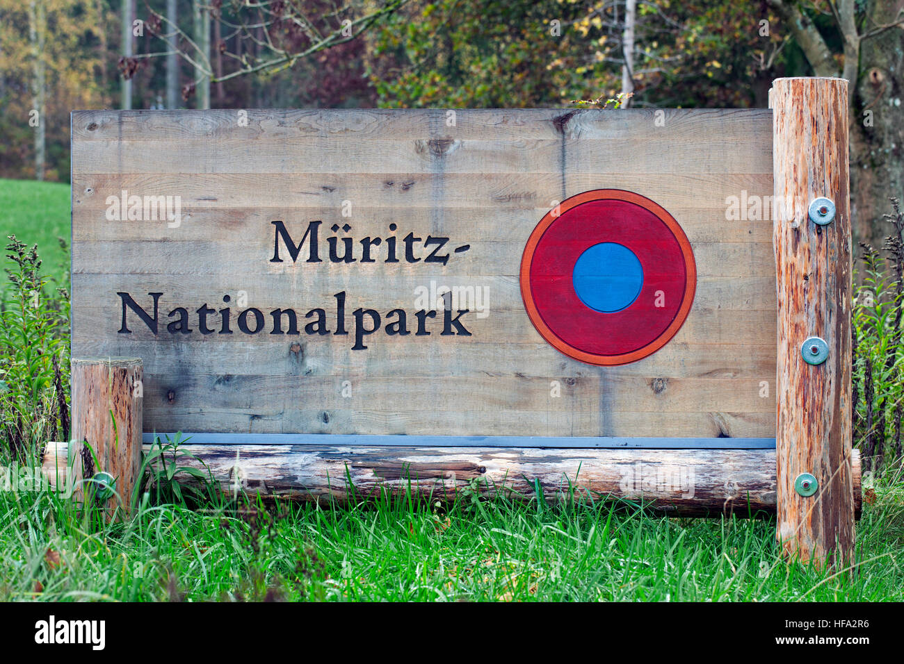 Segno di benvenuto in Müritz Parco Nazionale / Müritz Nationalpark, Meclemburgo-Pomerania, Germania Foto Stock