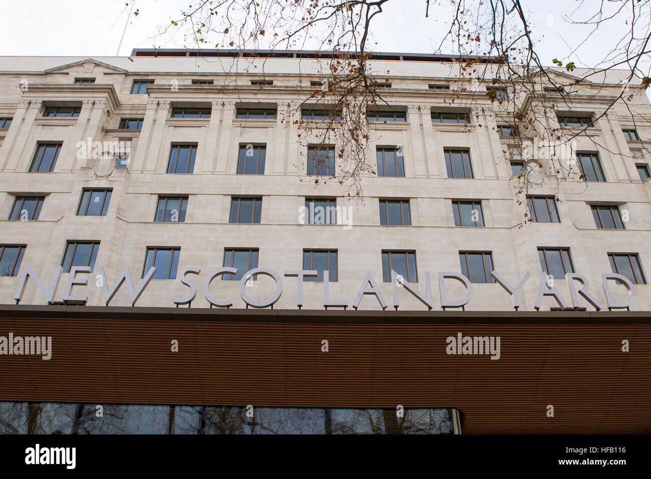 Il nuovo New Scotland Yard, Metropolitan Questura, la curtis Green Building, Victoria Embankment, Londra Foto Stock