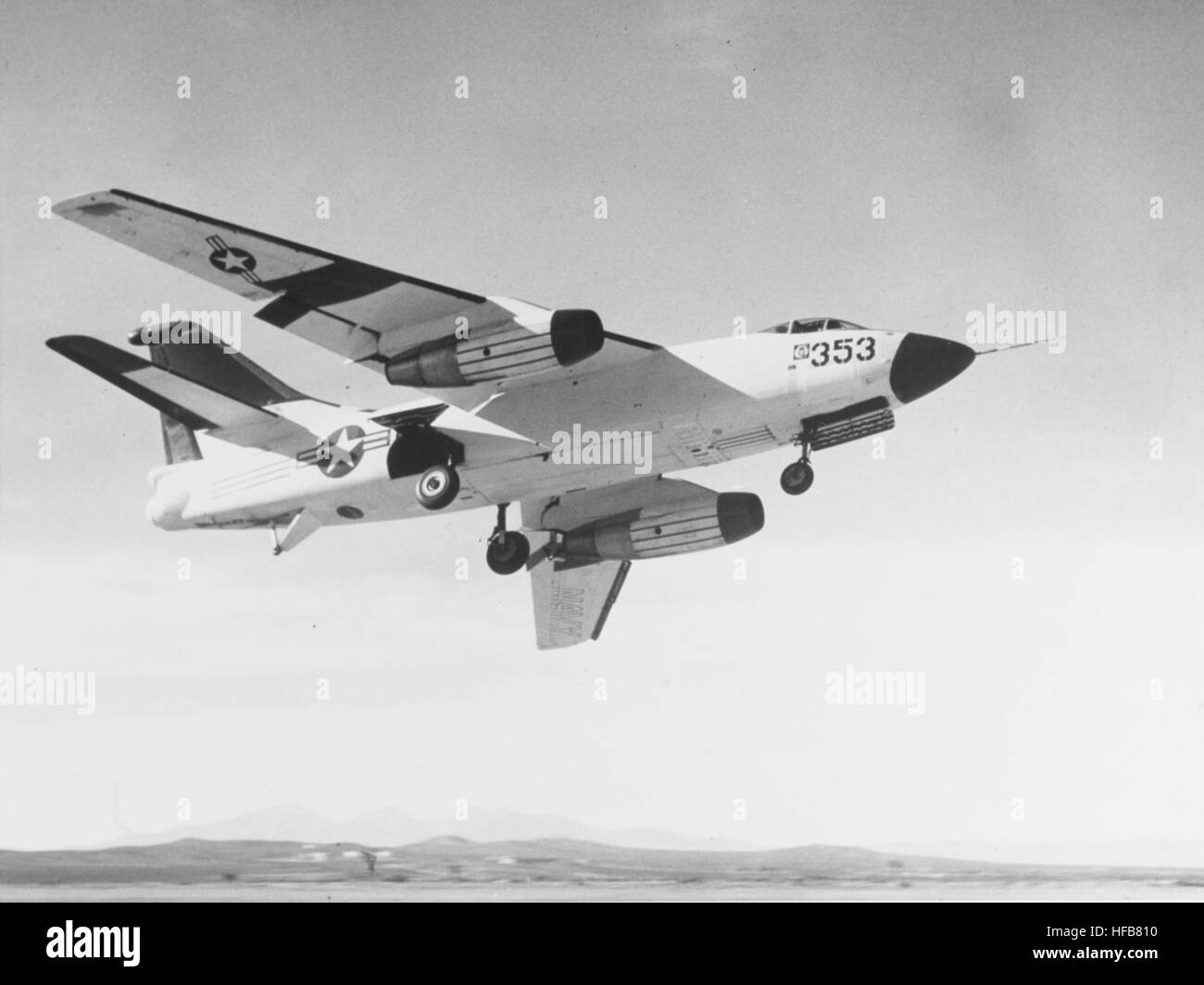 Douglas A3D-1 Skywarrior durante prove di volo negli anni cinquanta Foto Stock