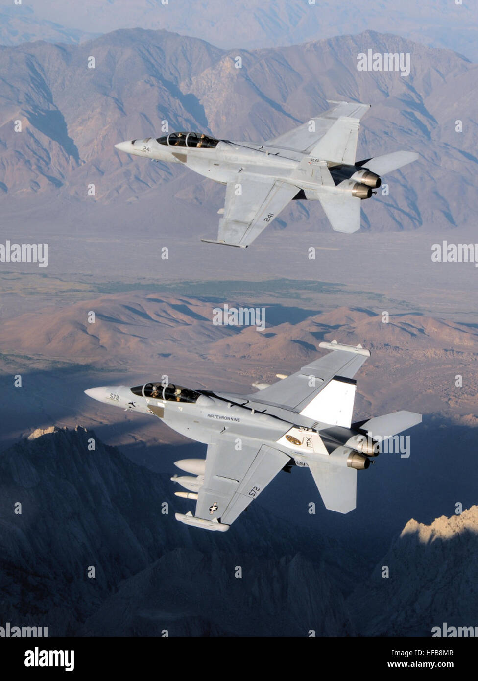 EA-18G E FA-18F su Owens Valley 2008 Foto Stock