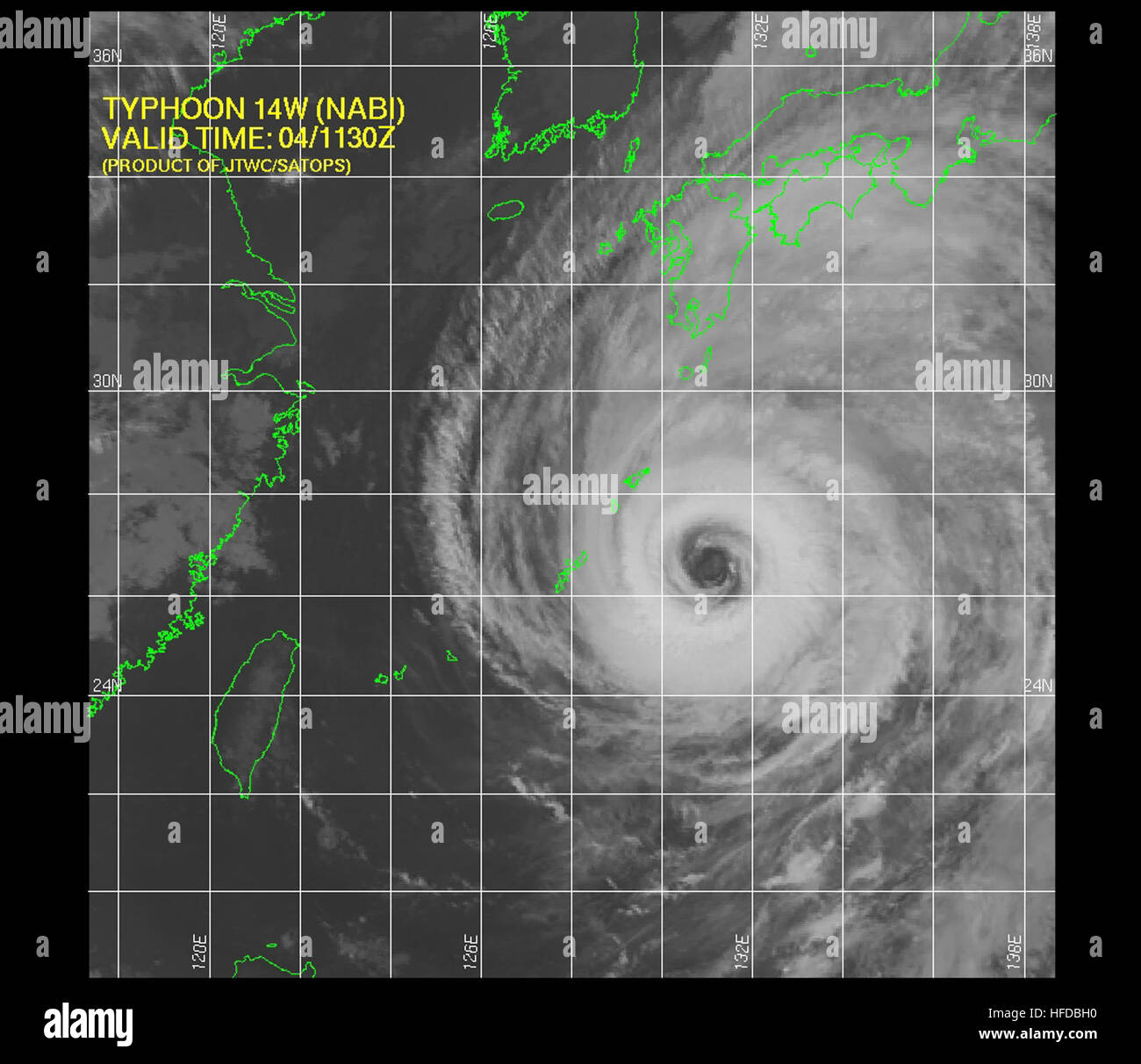 Typhoon 14W (Nabi) 2005-09-04-12-30-05 Foto Stock
