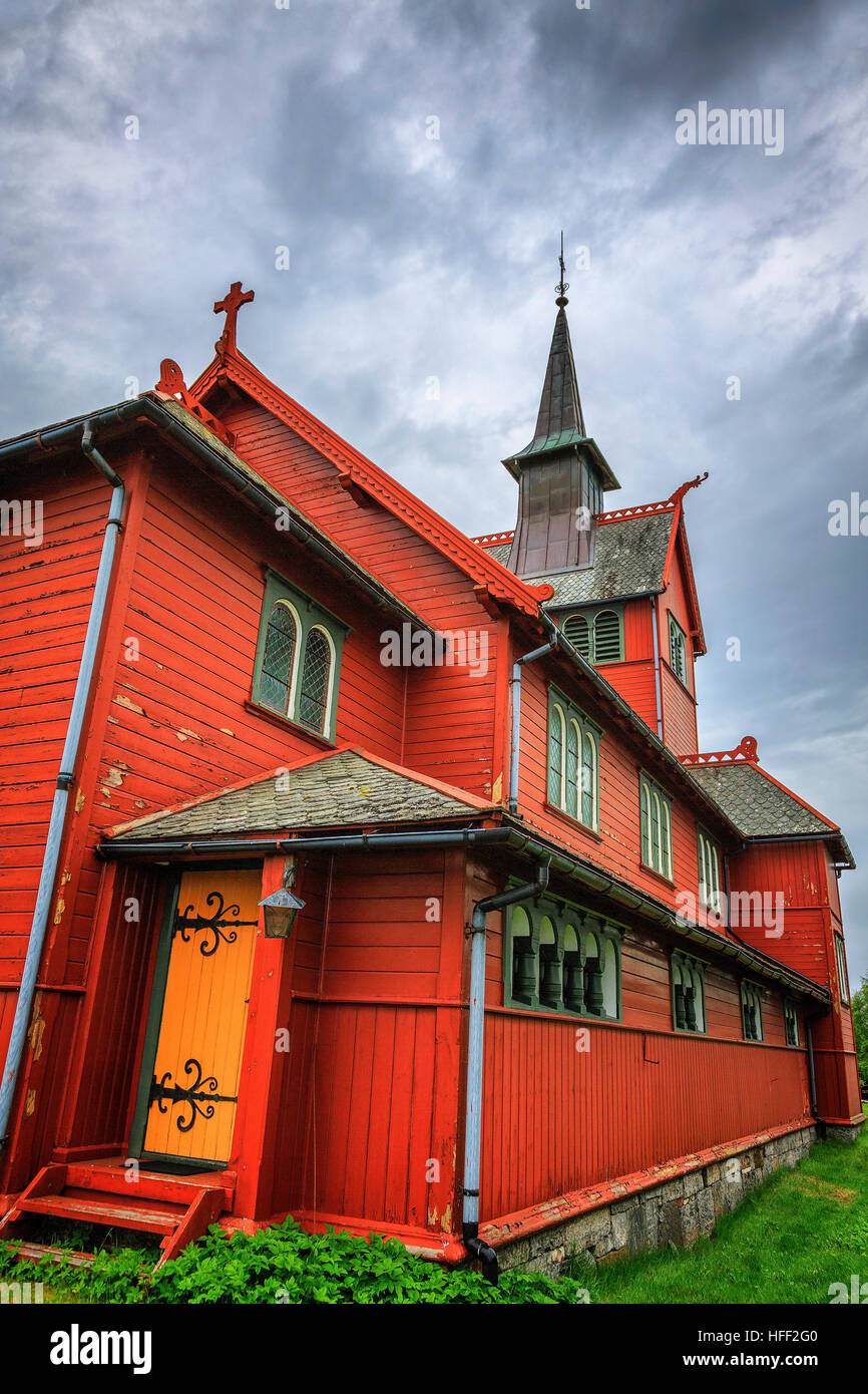 Rosso chiesa di legno a Stemshaug, Norvegia Foto Stock