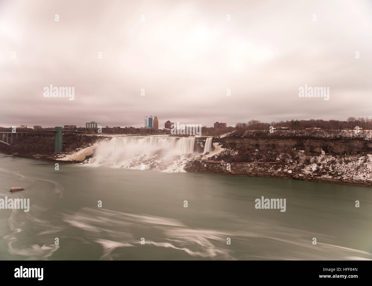 Cascate del Niagara cascata visto dal lato canadese. Foto Stock