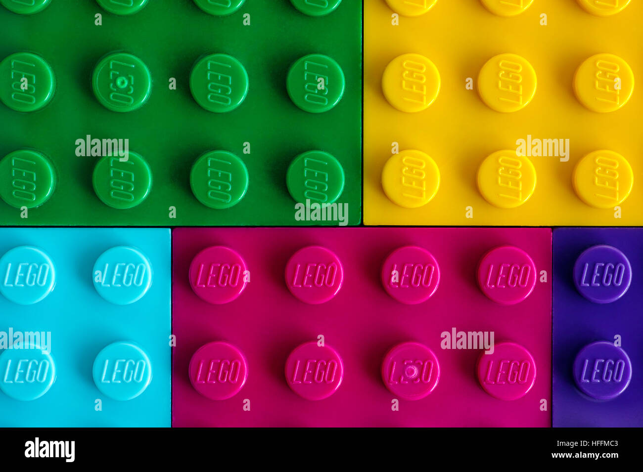 Tambov, Federazione Russa - Luglio 24, 2016 Sullo sfondo di diversi colori Lego le piastre di base. Studio shot. Foto Stock