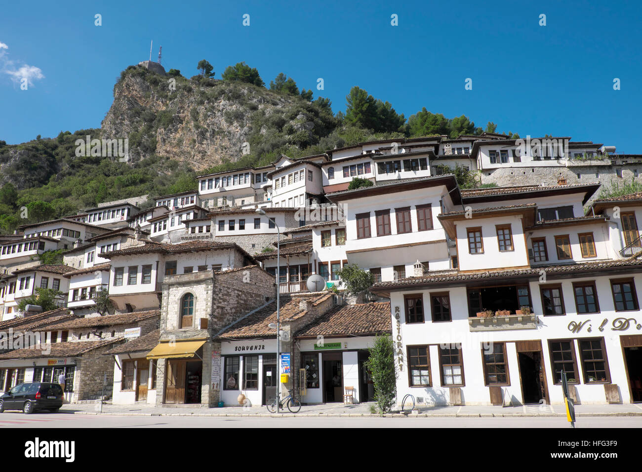 Townscape, città delle mille finestre, Berat, Albania Foto Stock