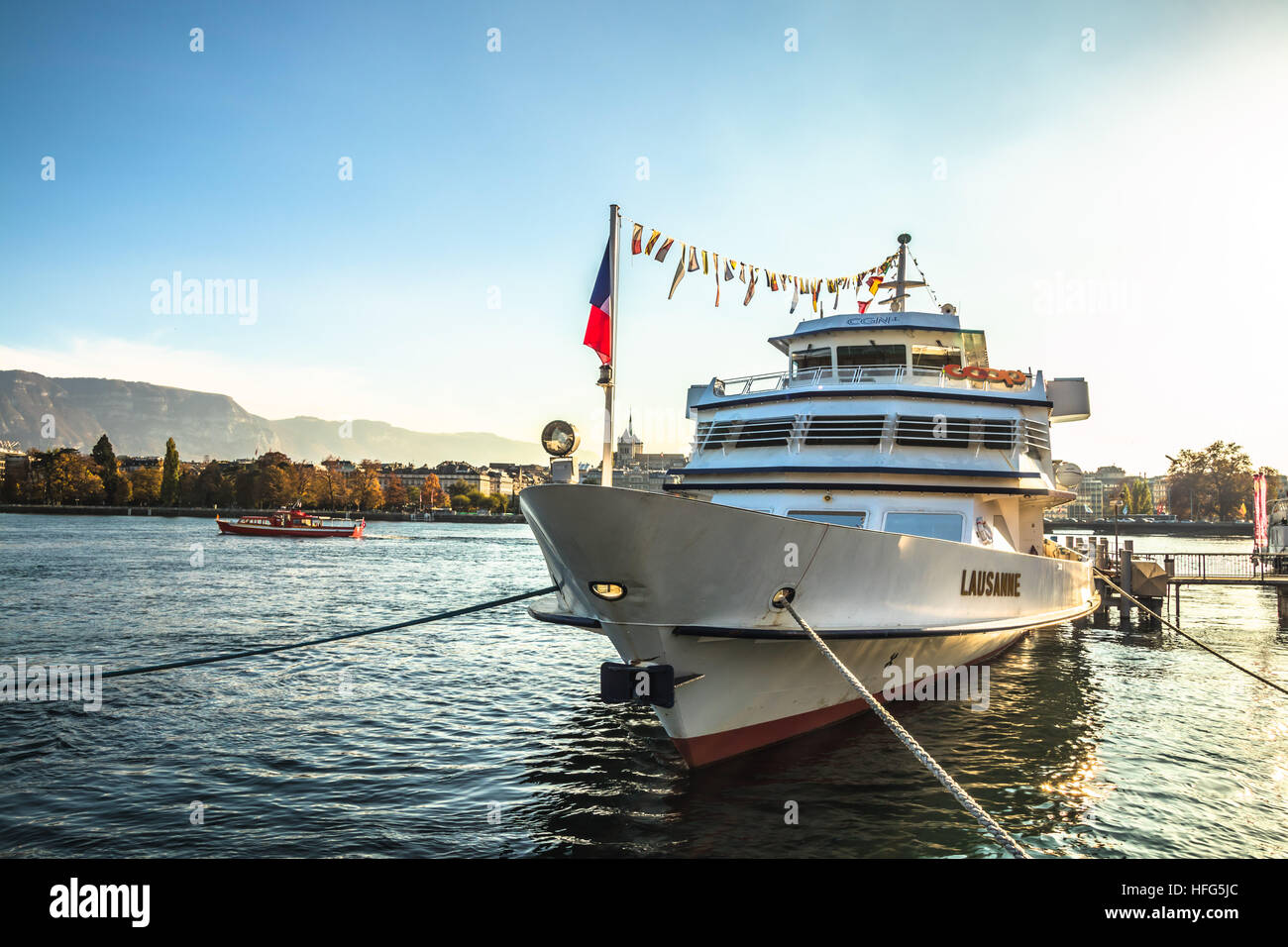 Barca nel Lago di Ginevra Svizzera Foto Stock