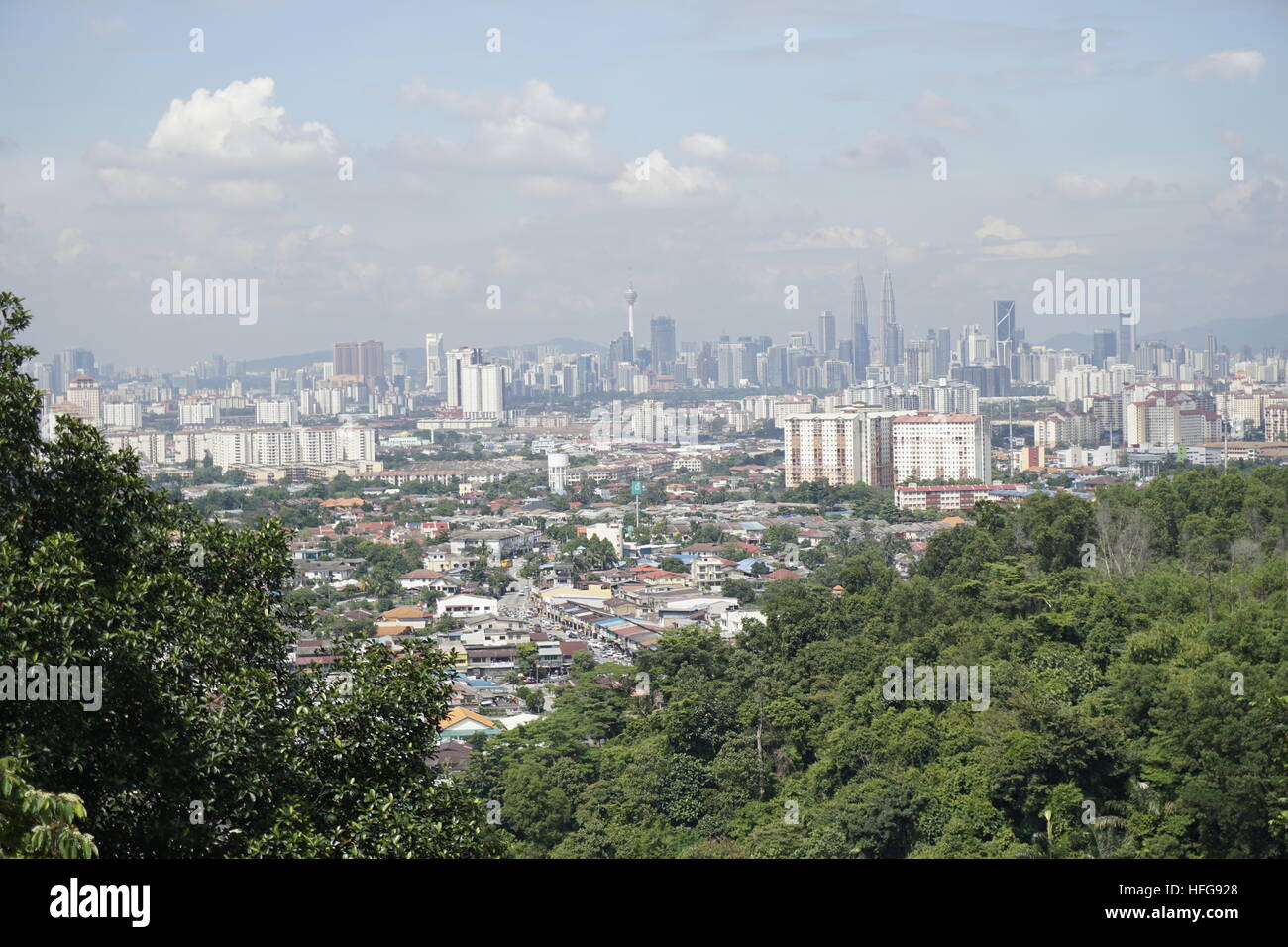 Skyline di Kuala Lumpur, la vista dalla cima della collina lookout point a Bukit Permai, Ampang Foto Stock