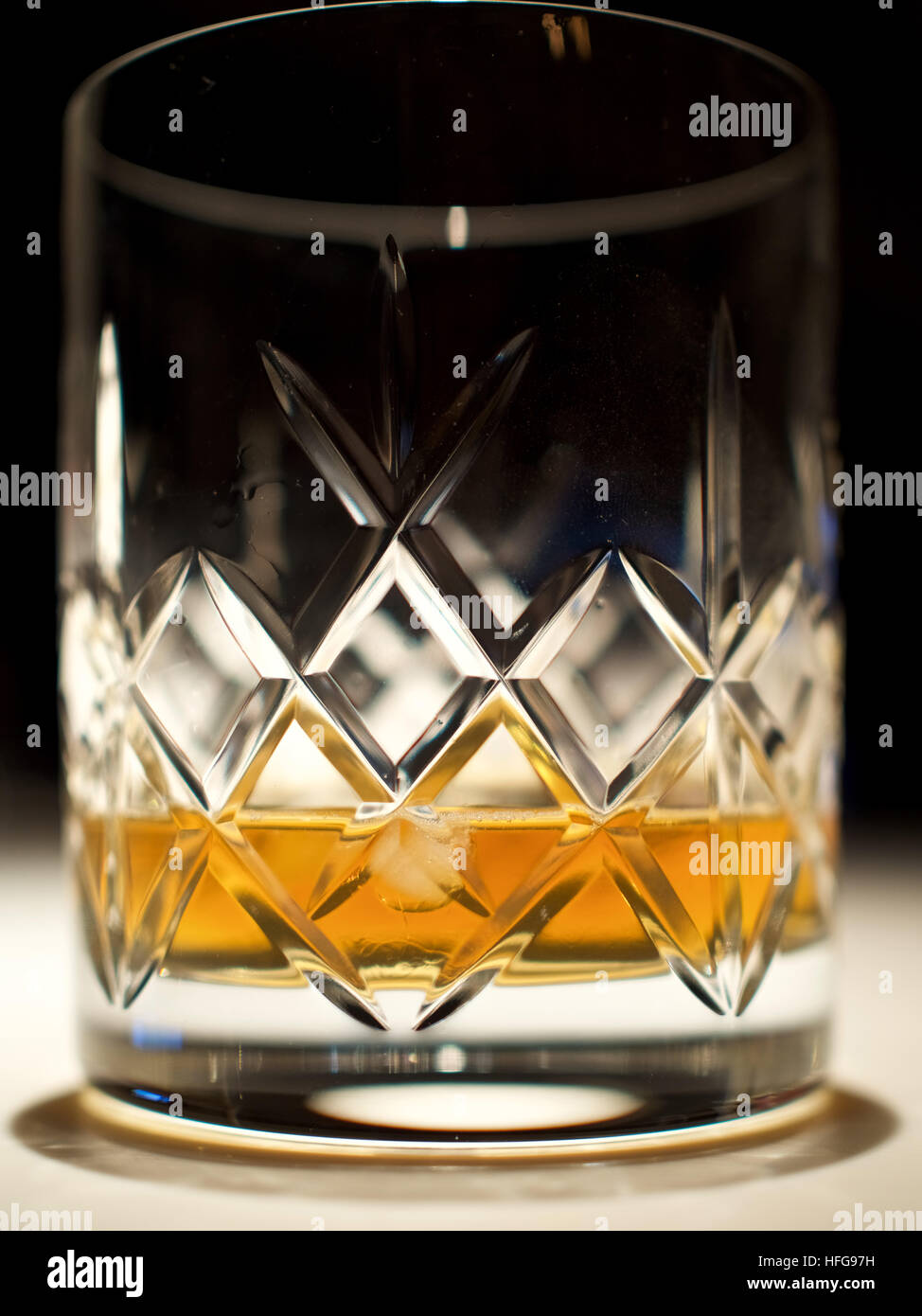 Whiskey bourbon vetro cristallo classico e tradizionale Foto Stock
